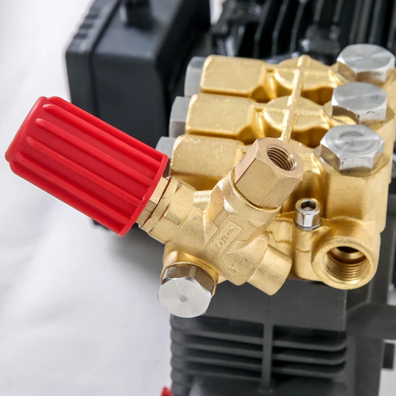 Латунный триплексный плунжерный насос для запотевания 8 30LPM 40 70Bar 180bar 1 5 кВт