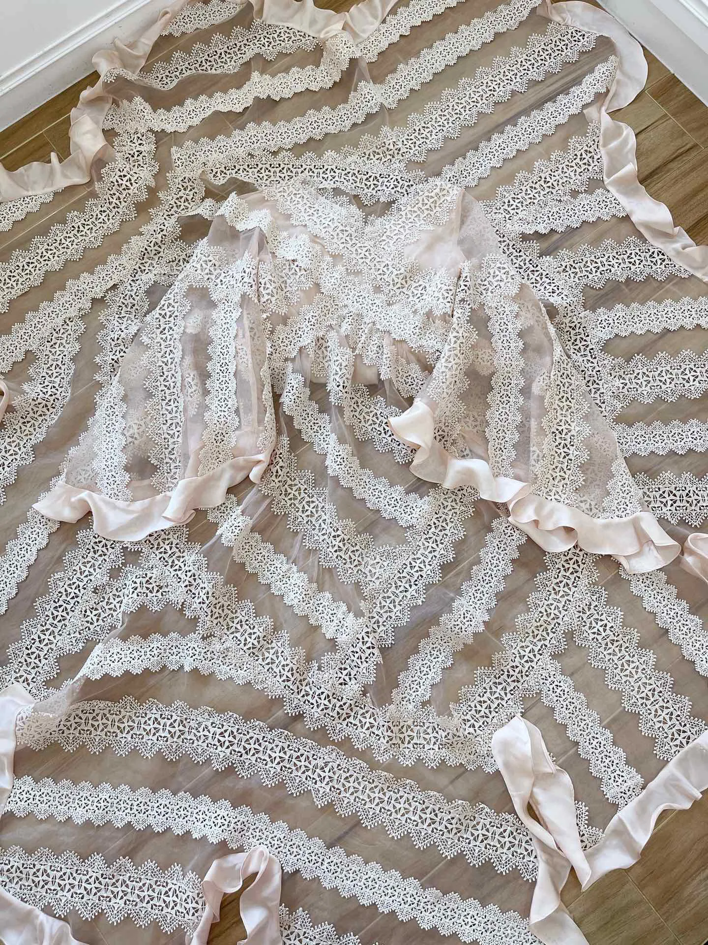 

2021 Summer V-neck Big Trumpet Lotus Leaf Sleeve Irregular Hem Lace Embroidery Stripe Long Milk Apricot Dress