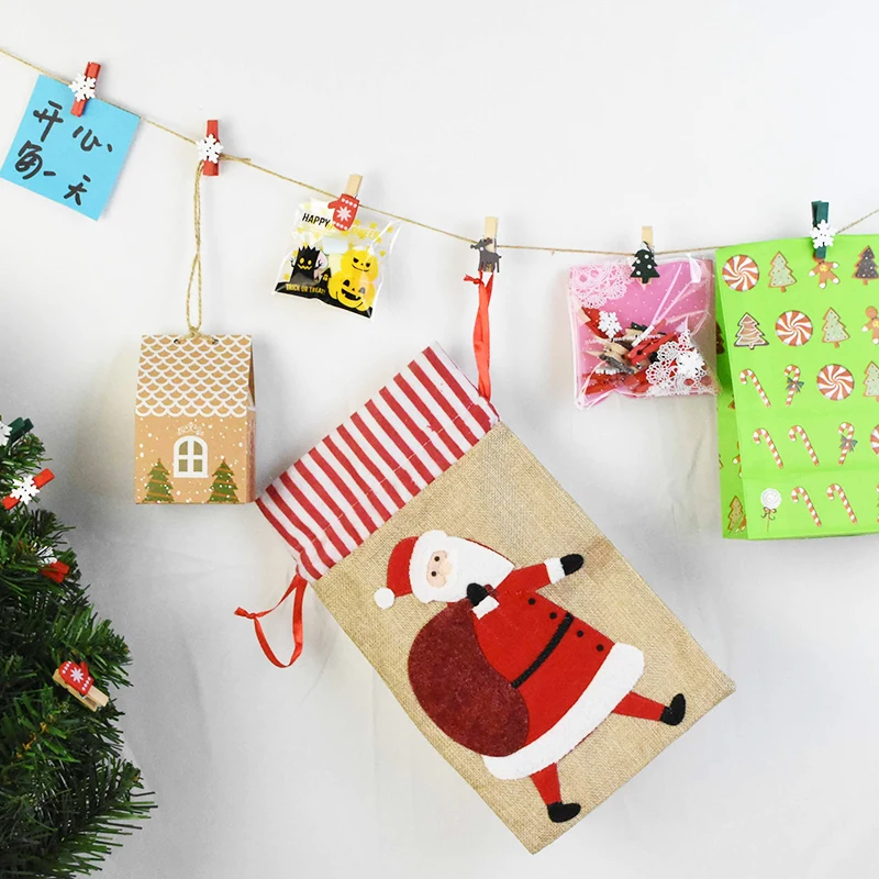 

10pcs/lot Christmas Snowflake wooden Clips Colorful Memo Photo Wall Hangings Accessories Home Christmas Decorations DIY Craft