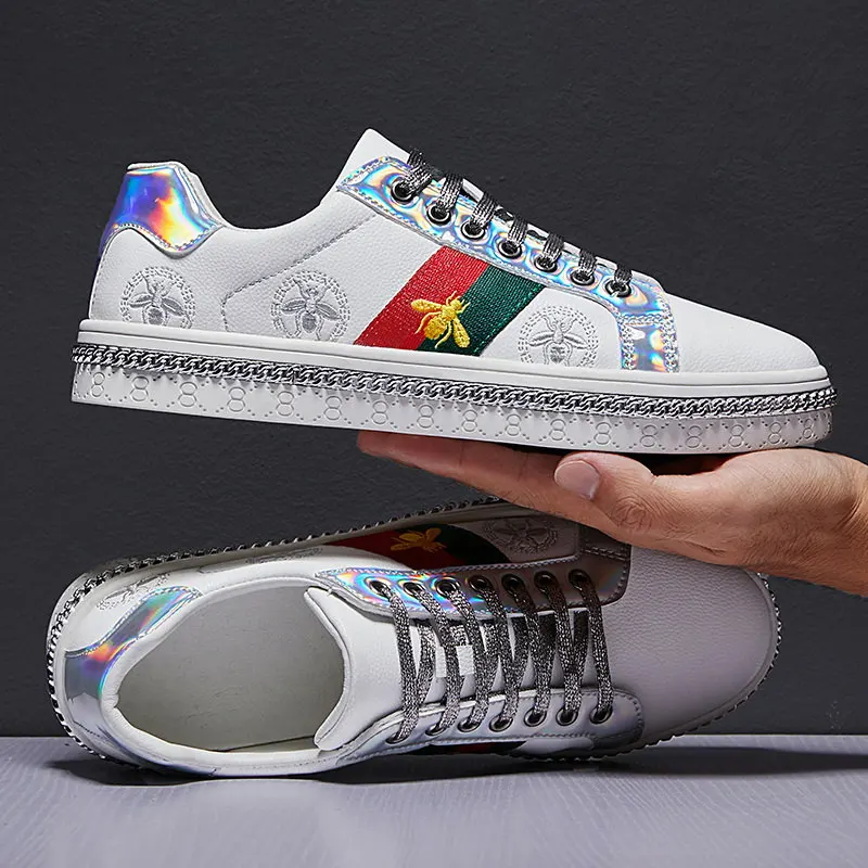 

Classic Black Low Women Flat Shoes Casual New Fashion Couple Mirror Shoes Bee Embroidered Casual Sneakers Women zapatos de mujer