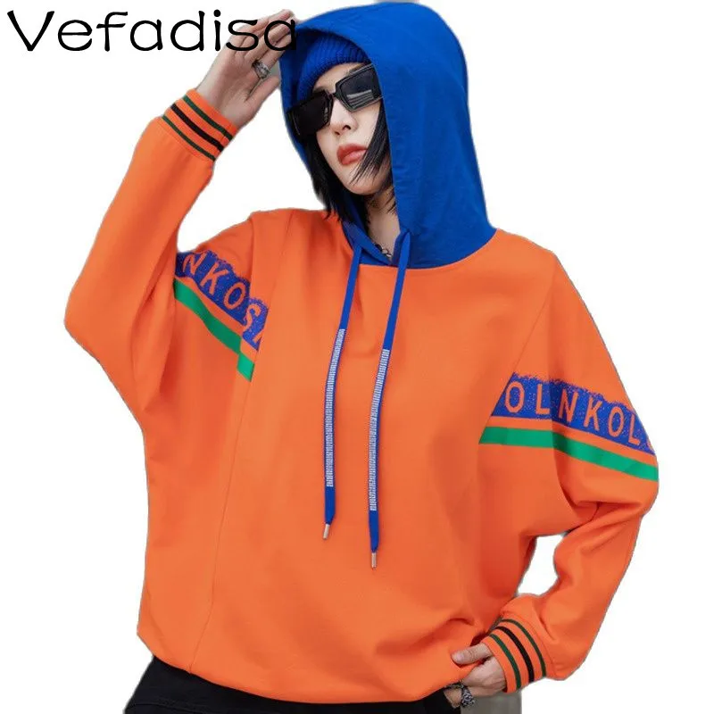 

Hoodies & Sweatshirts
