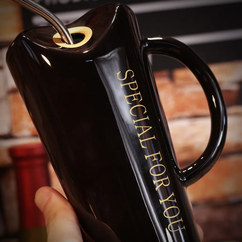 Креативная чашка для воды большая емкость солома с ложкой керамическая кружка ins