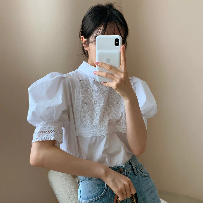 

Kimotimo Women Shirt 2021 Summer Korean Chic Retro Stand-up Collar Lace Patchwork Embroidery Loose Solid Color Puff Sleeve Tops