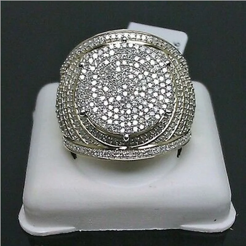 Кольца из желтого золота с полным микро-зибурконом для мужчин в винтажном большом круглом стиле с обещанием брака и помолвки.