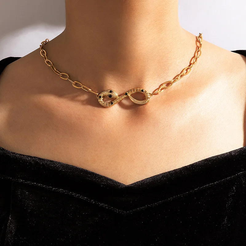 

New Punk Snake Pendant Necklace Gold Color For Women Chain Necklace Choker Jewelry Statement Pouplar Necklaces Wholesale Gifts