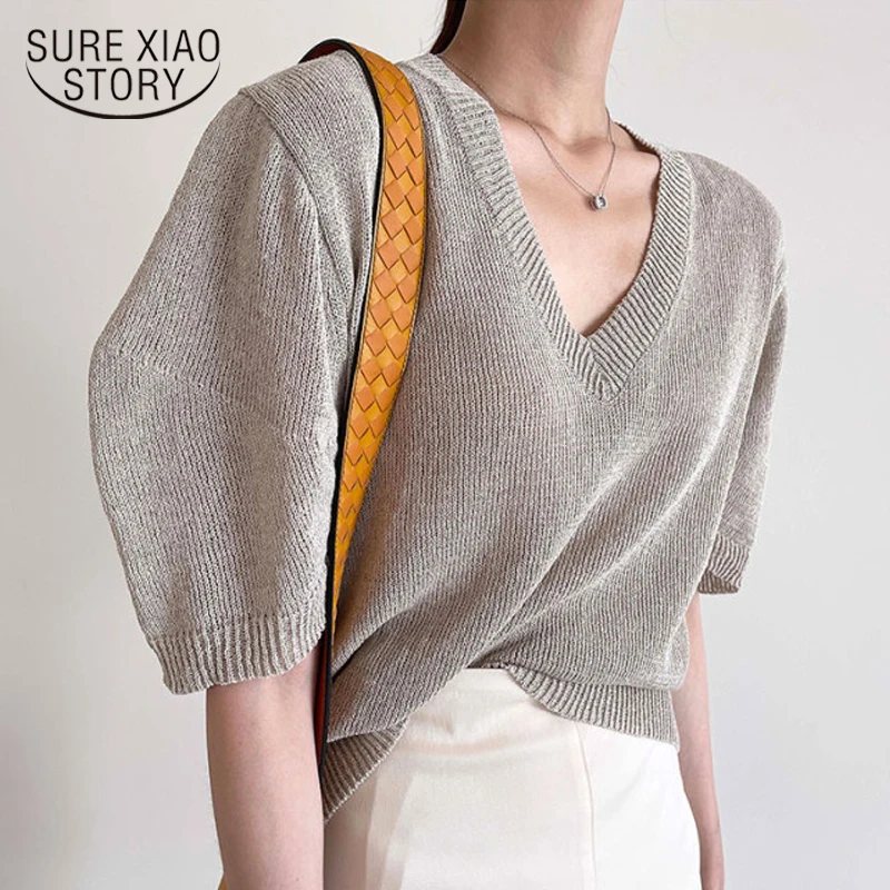 

Женская льняная трикотажная рубашка с коротким рукавом-фонариком и V-образным вырезом