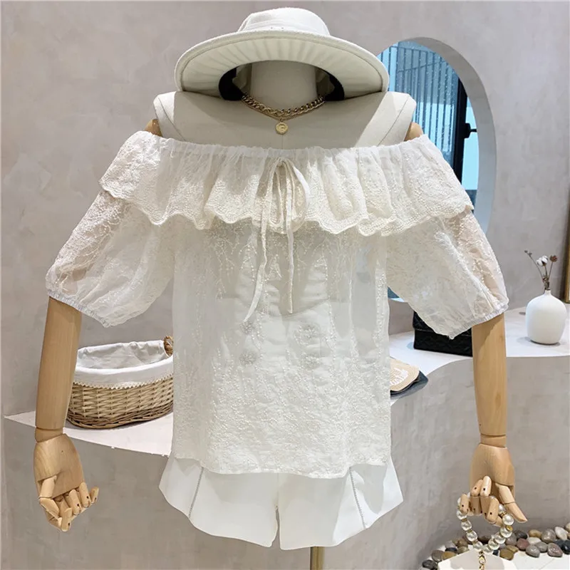 

New Women's Clothing Summer 2021 Fashion Temperament Off Shoulder Puff sleeve Sweet lace shirt Top