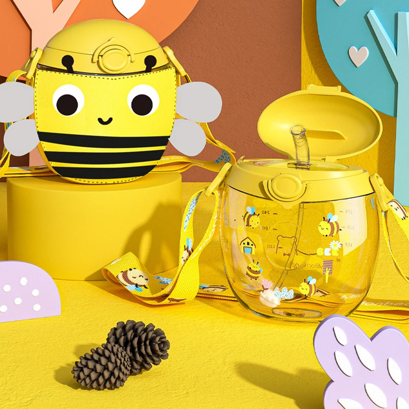 

Children's Creative Cartoon Portable Water Bottle Kids Learn To Drink Straw Cup Kindergarten Baby Outdoor Travel Kettle LB944