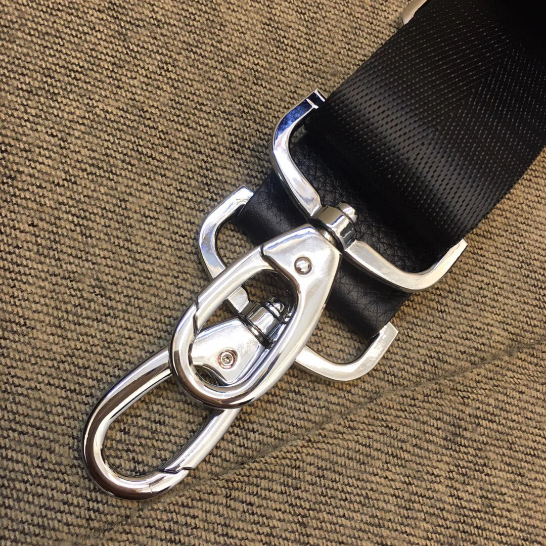 

Fashion in 2021.Casual large handbag.A newly designed business travel bag for men.Free shipping, branded duffel bags