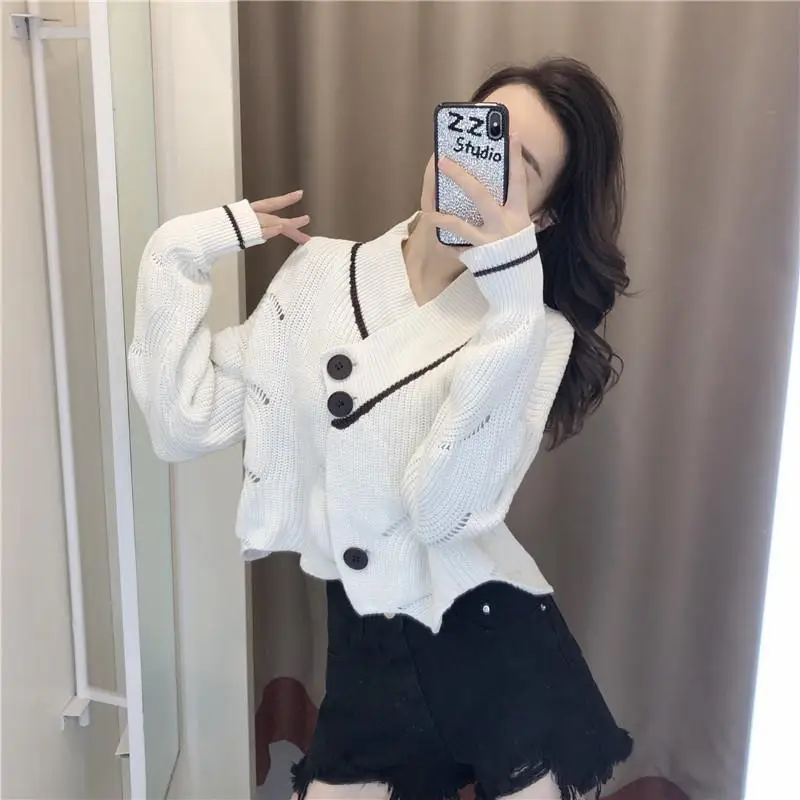 

Women 2021 Spring Autumn New Oversize Sweaters Female Vintage V Neck Cardigans Lady Single Breasted Long Sleeve Cardigan C163