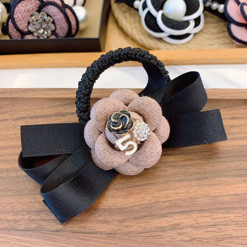Женская эластичная резинка для волос тканевая лента с бантом и цветами камелии