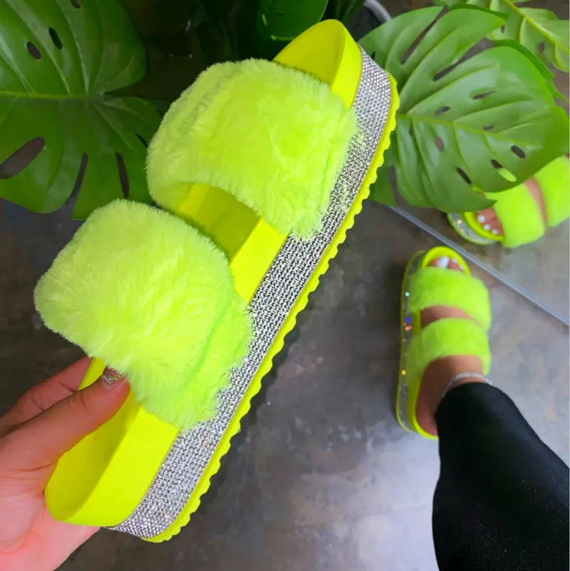 

2020 New Yellow Fur Slides Women Home Summer Shoes Women Bling Bling Flip Flops Women Platform Soft Bottom Slippers Mixed Colors