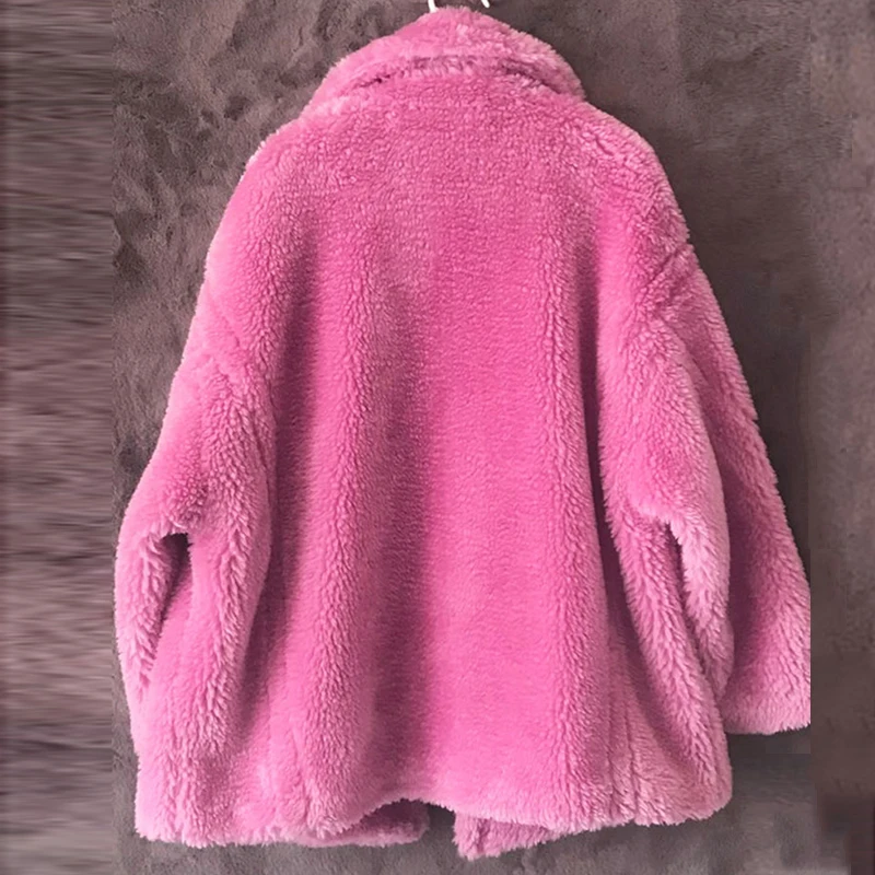 

Female Thick Warm Fur Coats Russian Winter Women Overcoat Faux Lamb Fur European Designer Women Shearling Coats Streetwear A072