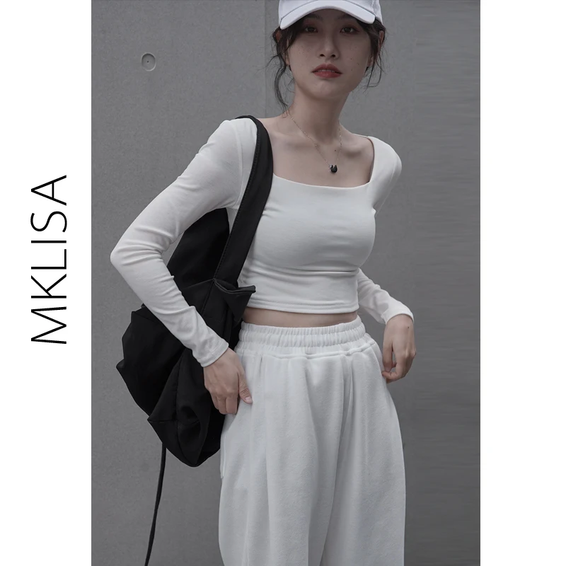 

Женская футболка с мазом