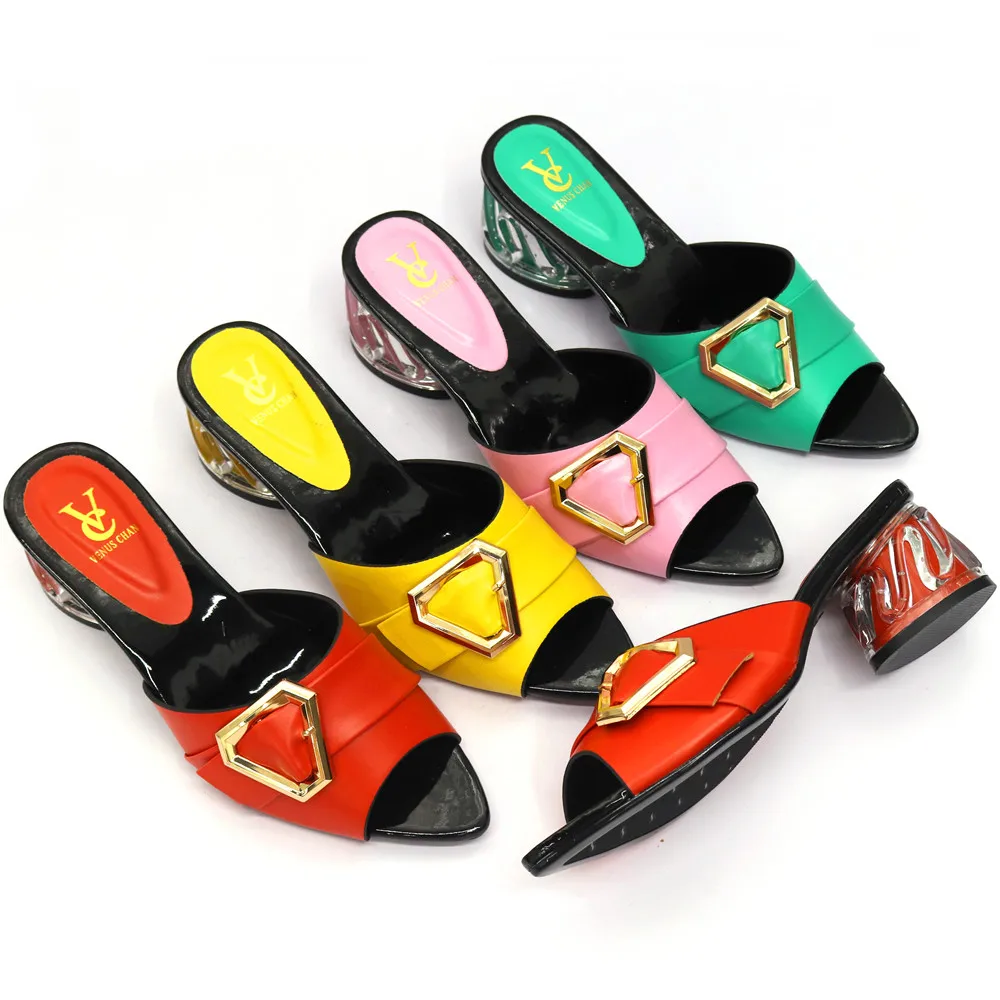 

Mama Dress Shoes Italian Women Wedding Shoes Decorated with Rhinestone Ladies Shoes and Sandals