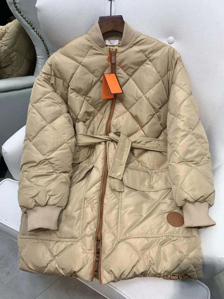 

In the winter of 21, the new H family women's double-sided down jacket, small stand collar, medium and long lace up jacket, 90