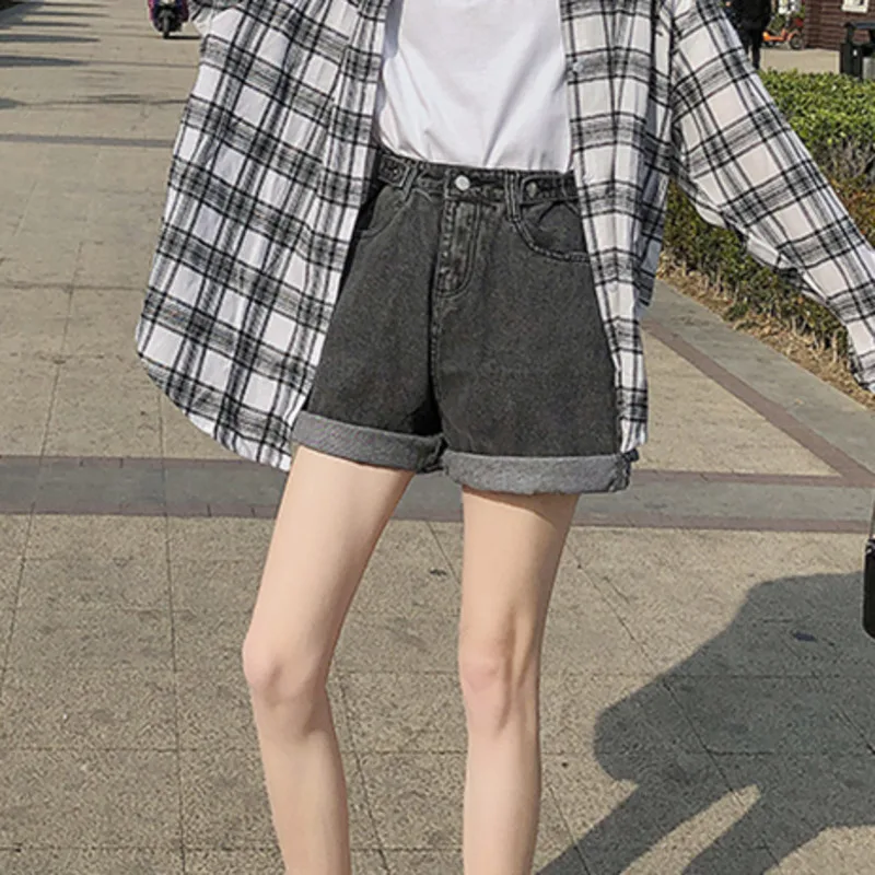 

2021 New Summer Women High Waist Button Wigh Leg Jeans Shorts Casual Female Loose Fit Blue Denim Shorts