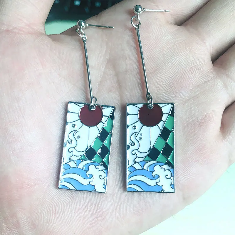

Japanese Anime Demon Slayer Earrings Ruling Earrings Personality Creative Men and Women Anime Cosplay Jewelry Accessories