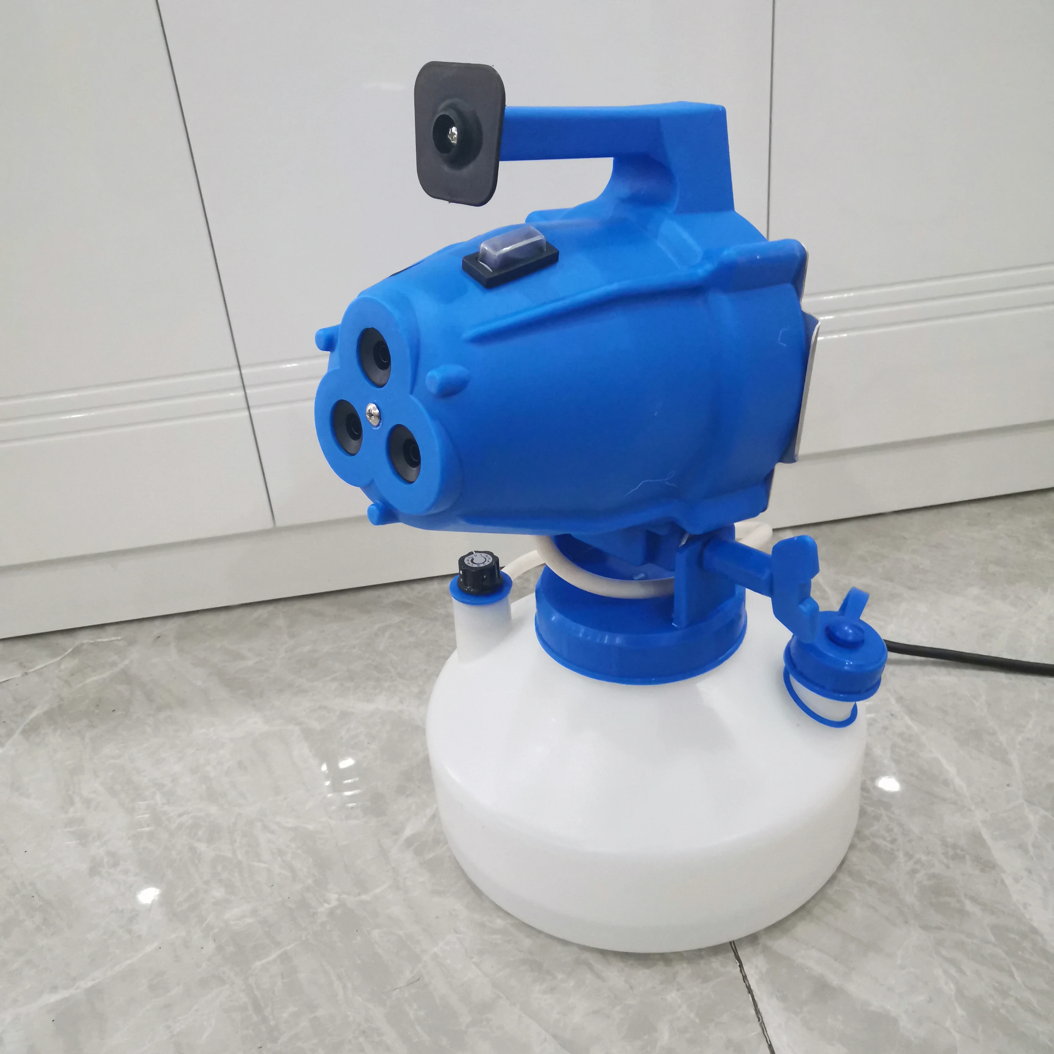 Электрический генератор тумана ULV 3 сопла 4 л 110 В вилка стандарта США 1200 Вт