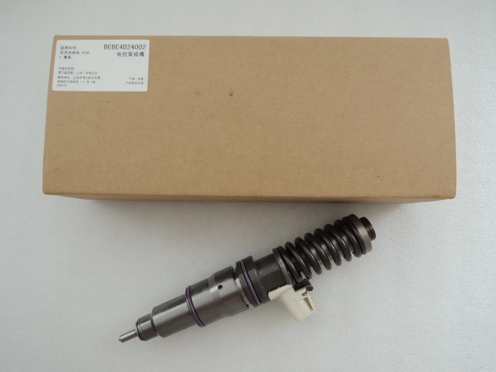 

Original D13 diesel engine fuel injector BEBE4D24002 21371673