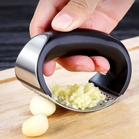 1pcs stainless steel garlic press manual garlic mincer chopping garlic tools curve fruit vegetable tools kitchen gadgets