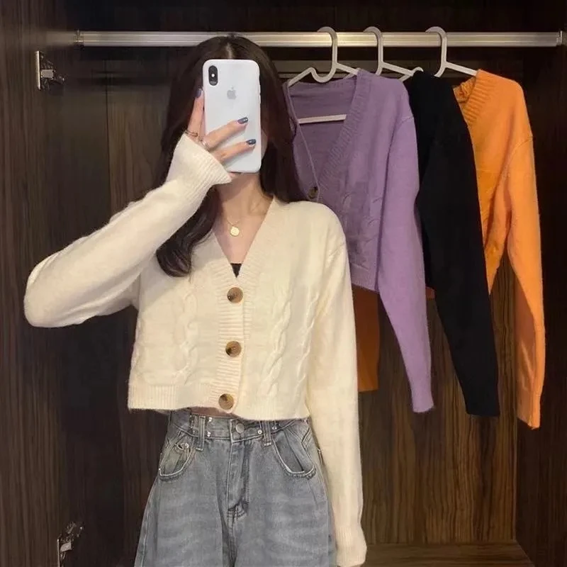

V-Neck Knit Cardigans Cropped Sweater Women Clothing Korean Single Breasted Knitwear Tops Solid Autumn Winter Oversized Cardigan