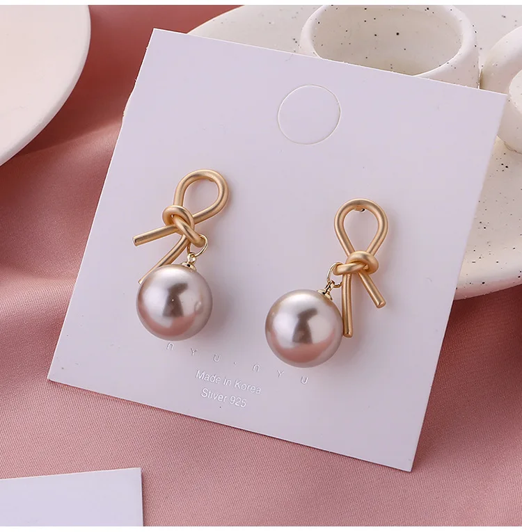 

Gold Earrings 2021 Trend Unusual Earrings Ear Clips Ear Cuffs Women Earrings Earrings Without Ear Hole Pearls Jewelry Earring