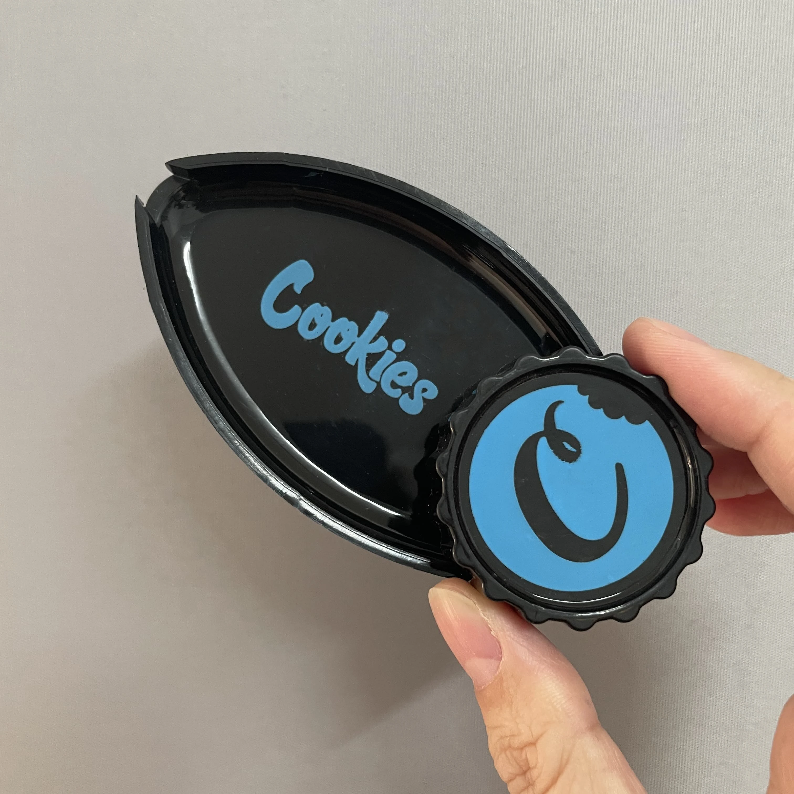 2 IN 1 Herb Grinder with Mini Tray Plastic Wholesale | Дом и сад