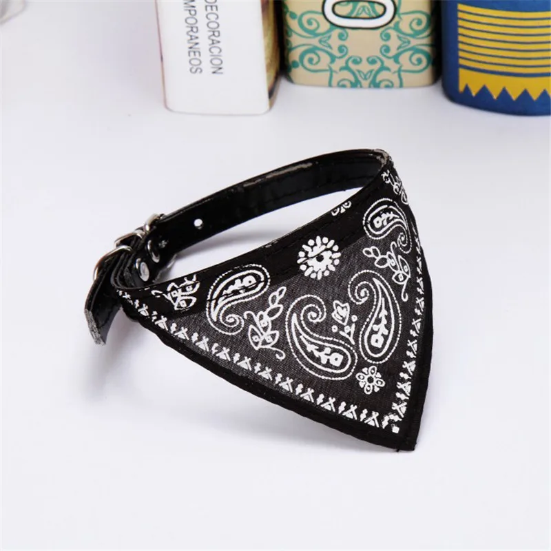 

Pet Bandanas Collar for Dogs Cats Adjustable PU Leather Triangular Bibs Scarf Collar Paisley Pattern for Puppy Accessories 40cm