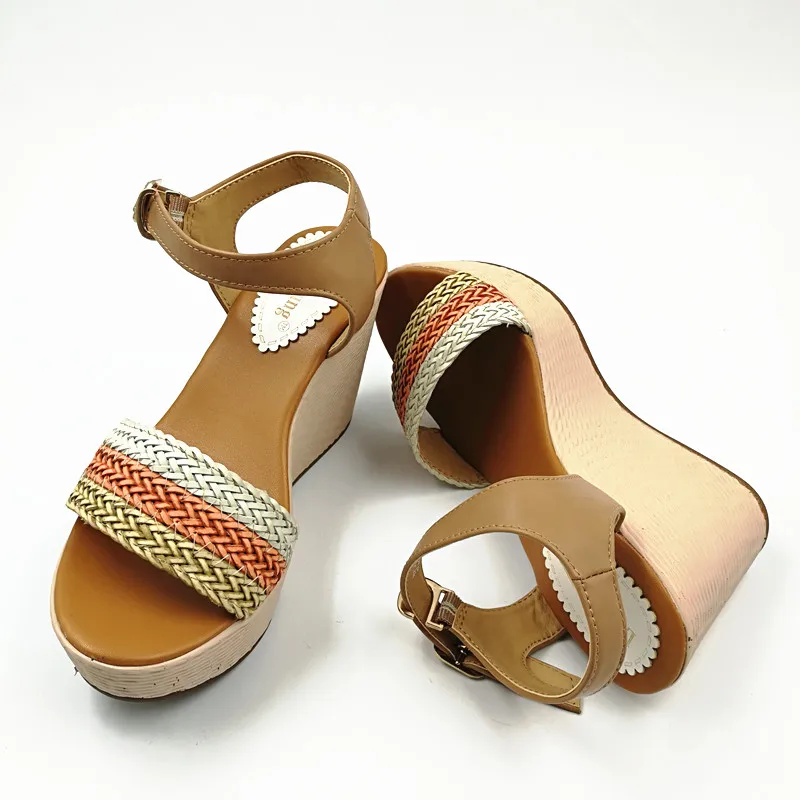 Женская летняя обувь босоножки на танкетке высоком каблуке туфли платформе и с