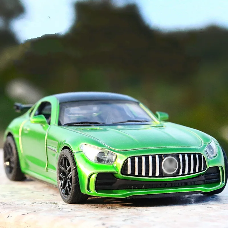 Модель гоночного автомобиля из сплава в масштабе 1:32 игрушка для Mercedes Benzs AMG GTR