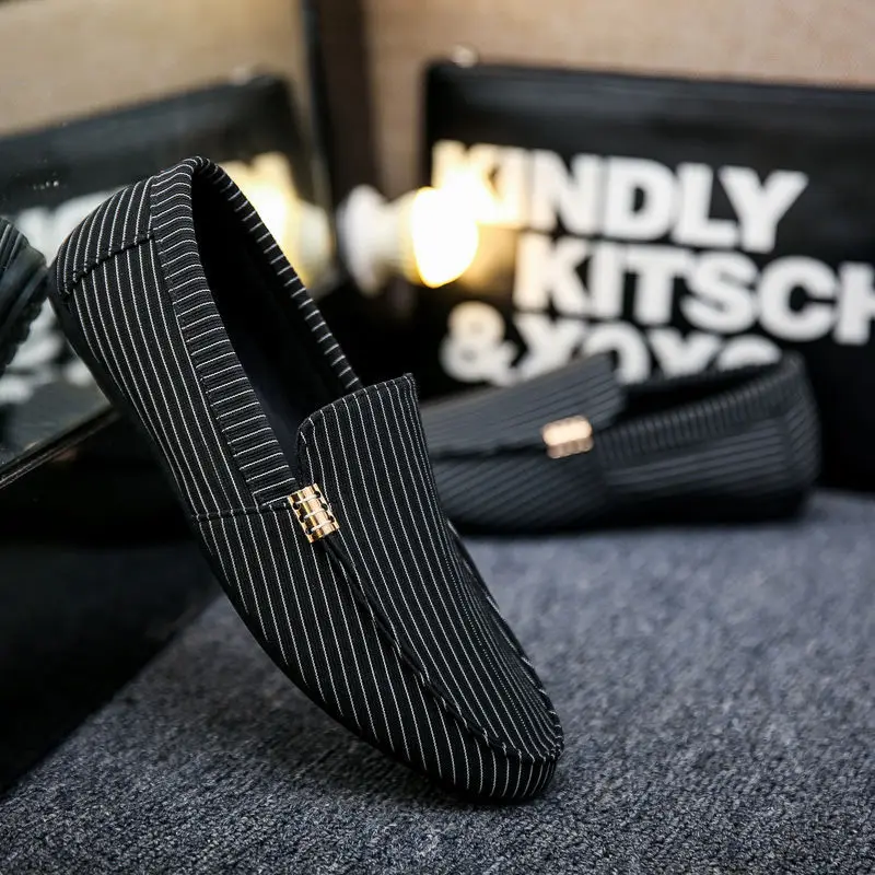 

New Fashion Mens Loafers Slip-on Men's Pea Soft Shoe Breathable Casual Flats Shoes Men Soft Lazy Lightweight Man Driving Shoes
