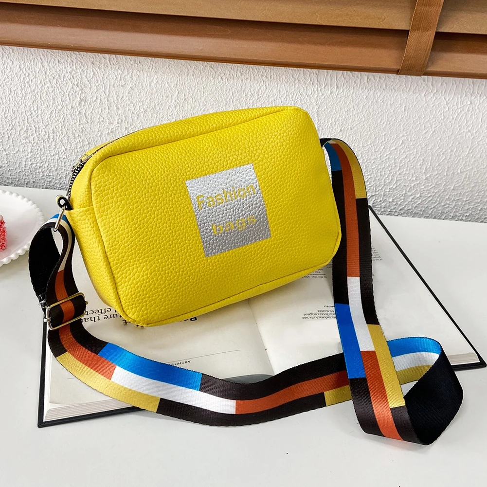 

2021 Women's Wide Strap Shoulder Bags Luxury Brand Soft Lychee Leather Crossbody Female Letter Print Messenger Bag Purses