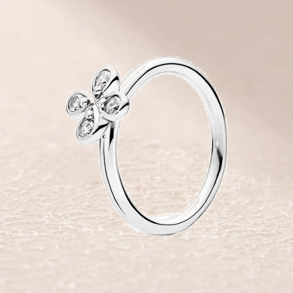 

197967CZ Four-Petal Flower Ring