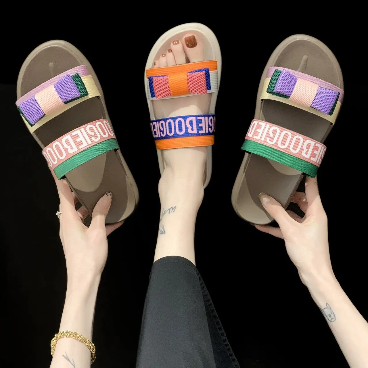 

2021 new summer plus size sandals and slippers wear Korean version of thick-soled color matching casual women's beach shoes