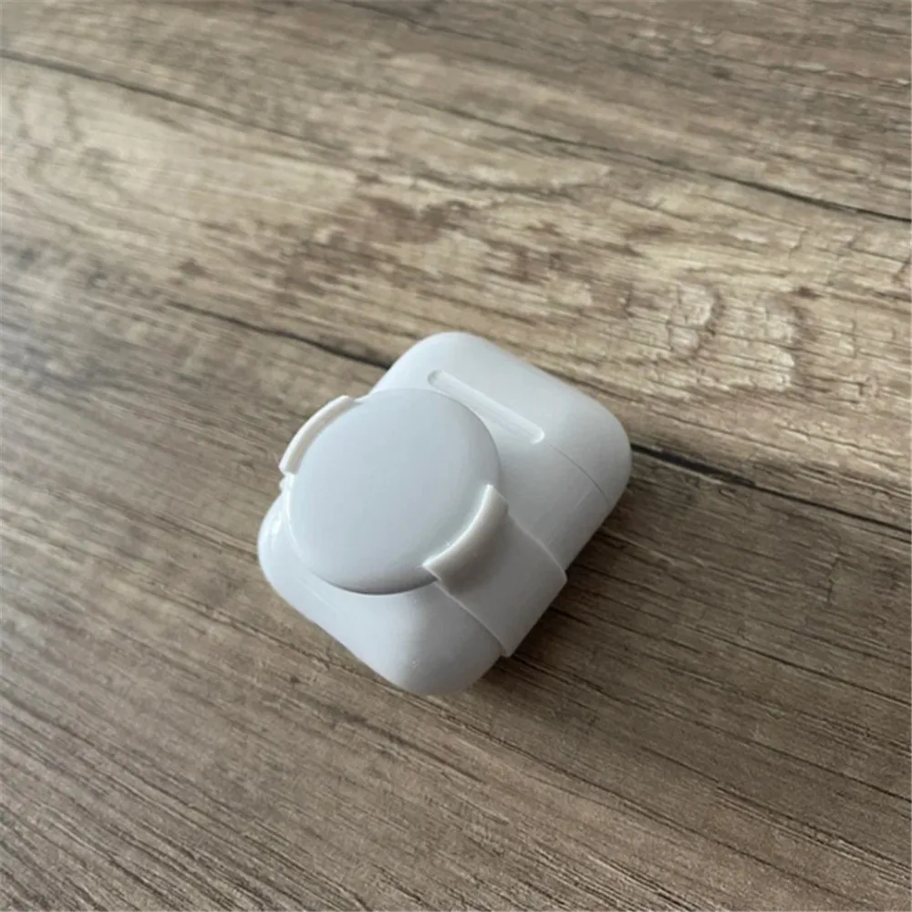 

Жесткий Кронштейн-подставка для AirPods 1/2