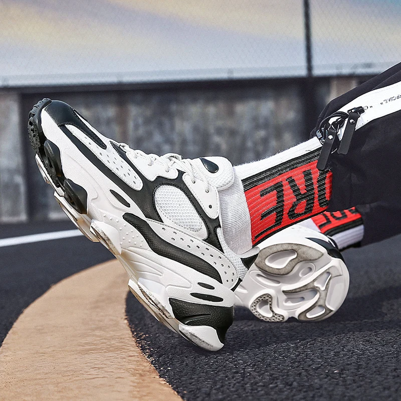 

Outdoor Dad Shoes Comfortable Men Running Shoes Retro Chunky Sneakers Breathable Nonslip Sneakers High Quality Man Sports Shoes