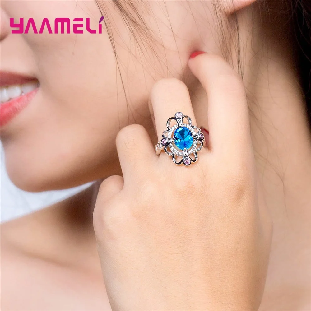 Женское кольцо из серебра 925 пробы с фианитом | Украшения и аксессуары