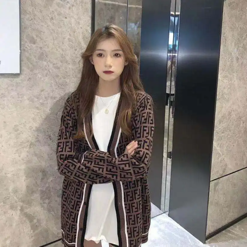 

2021 Early Autumn New Trendy Brand Letter Jacquard Ladies Cardigan V-Neck Color-Block Sweater Knitted Cardigan Jacket