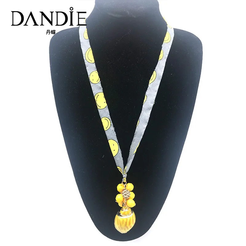 

Dandie Colorful Fashion Cute Style Necklace Multicolor Shell Pendant Necklace Sweater Chain Daily Styling Wild For Ladies