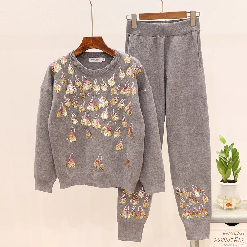 2020 зимний Вязанный свитер пуловер Женский комплект модная вышивка с пайетками