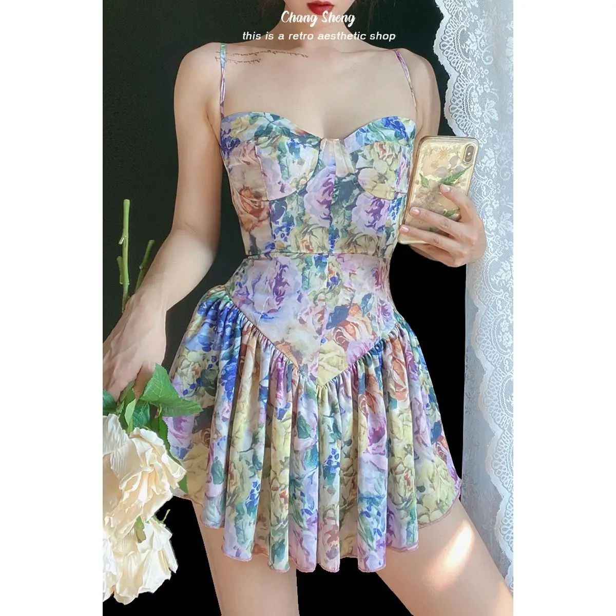 

2021 new Korean version of Joker slim pure French floral romantic niche with fishbone suspender dress