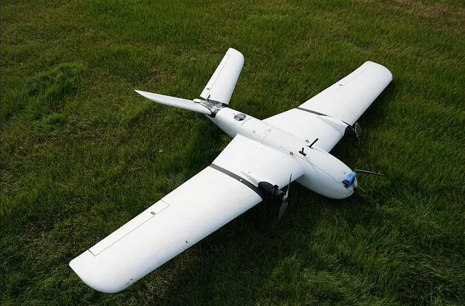 X-UAV облака 1880mm размах крыльев приводимого в движение с видом от первого