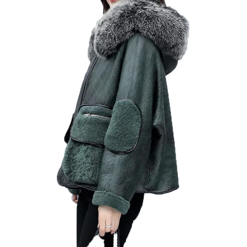 

2020 Faux Fur Coat Green Winter Jackets High Quality Faux lamb Wool Coat Long Sleeve Hooded Zipper Short Fur Coat Women Outwear