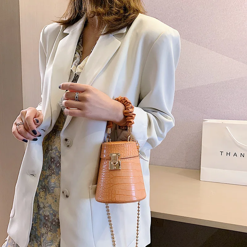 

Дамская сумка-мешок на цепочке, сумка-бокс, новинка 2021, модные ретро сумки на плечо с каменным узором, кошельки и сумочки, сумки через плечо д...