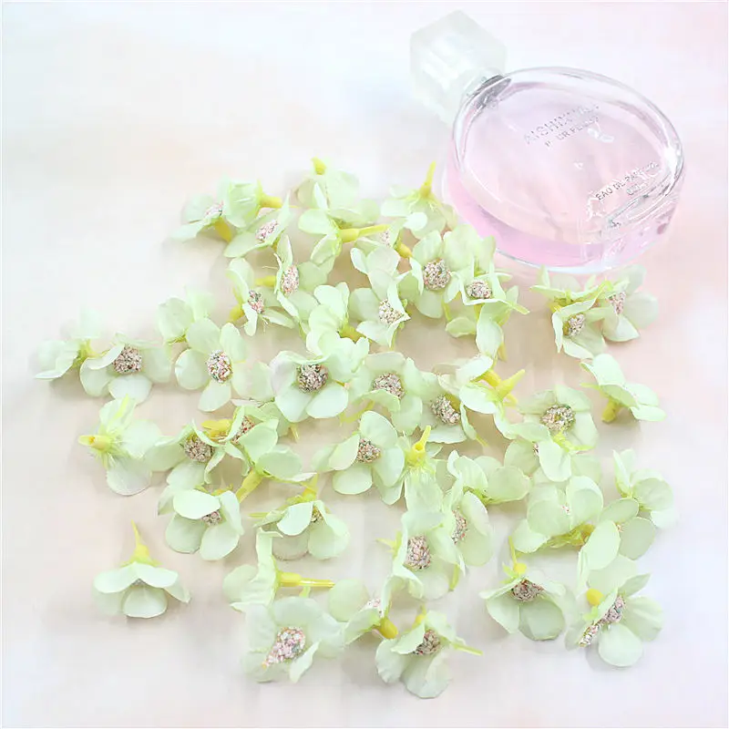 green 2 см многоцветная Маргарита Флорес cabezas мини seda flores artificiales para guirnalda Скрапбукинг hogar boda украшение - Цвет: green
