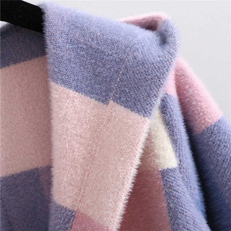 

Faux Fur Coats Large Size Women Winter Fur Thick Long Jacket Thick Warm Fur Women Fake Mink Fur Collar Faux Outerwear M140
