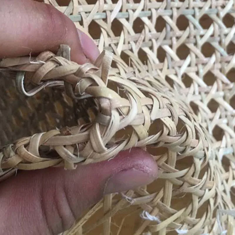 Рисунок 3 - Маленькая легкая голубая натуральная