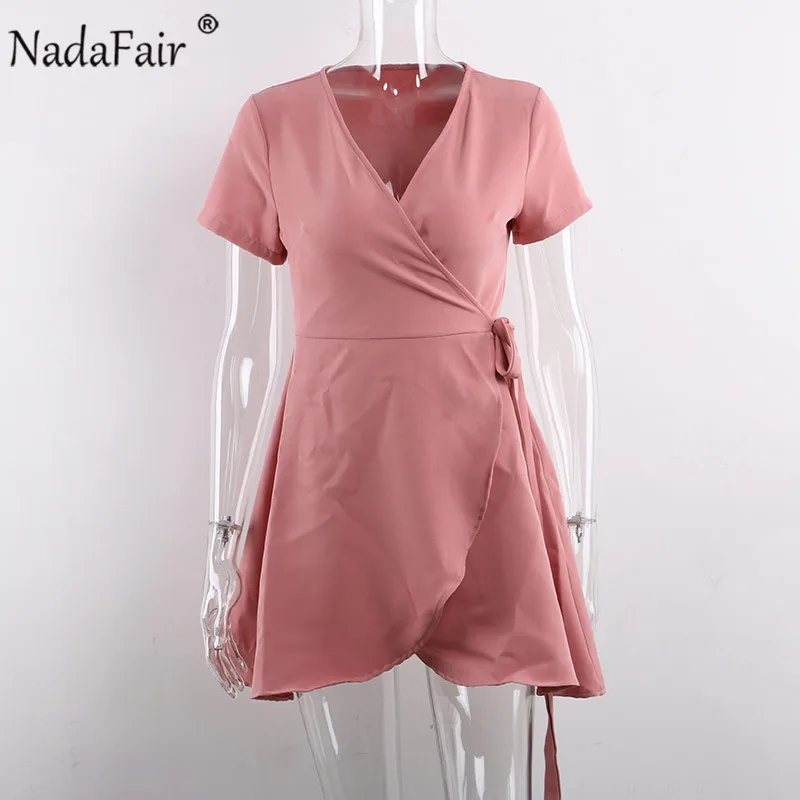 Женское мини платье с оборками Nadafair розовое повседневное короткое