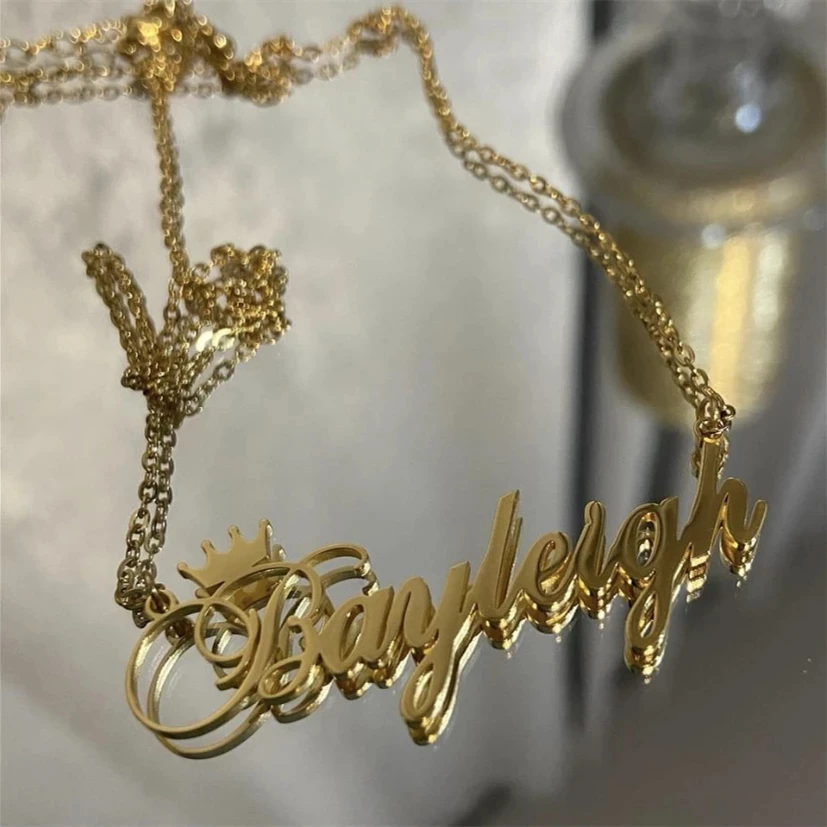 

Custom Name Necklaces For Women Fashion Jewelry Personalized Crown Name Pendant Necklace Women/Man Gifts